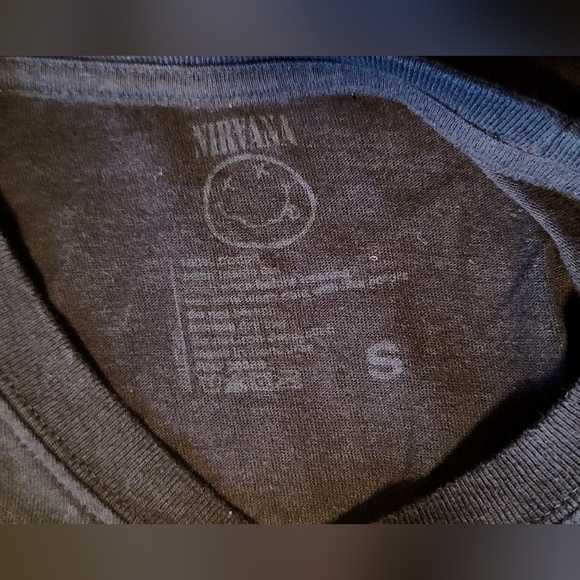Nirvana Black tee | t-shirt size small - Picture 2 of 5